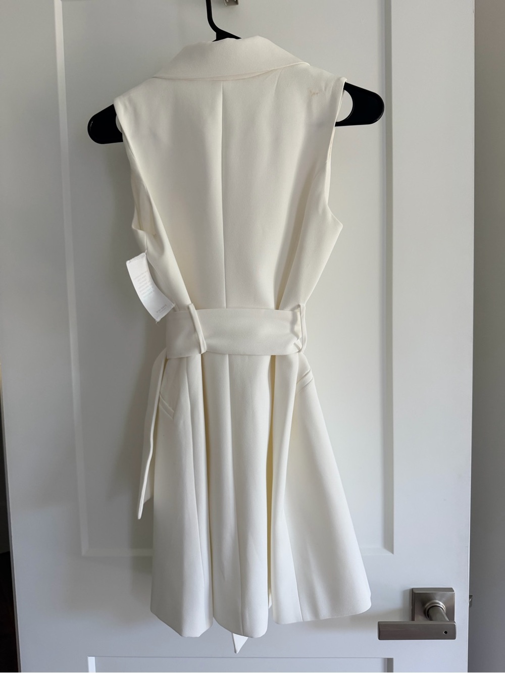 Ever New Ivory Sleeveless Blazer Mini Dress with Belt - Picture 3 of 9